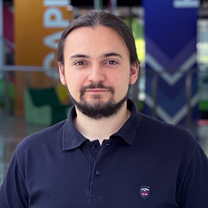 https://www.telerikacademy.com/images/default-source/about-us/team-photos/adrian.jpg?sfvrsn=2e475a40_4