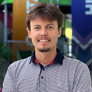 https://www.telerikacademy.com/images/default-source/about-us/team-photos/sergey-2.jpg?sfvrsn=1c9f9399_2